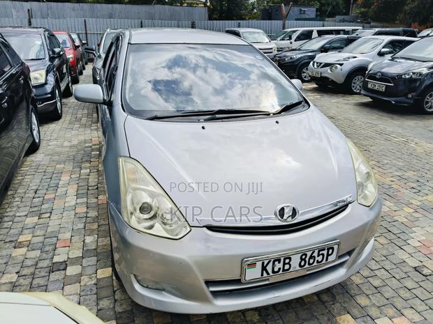 Toyota Wish 2007 Silver