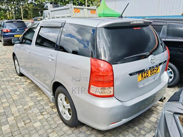 Toyota Wish 2007 Silver