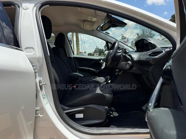 Peugeot 208 2019