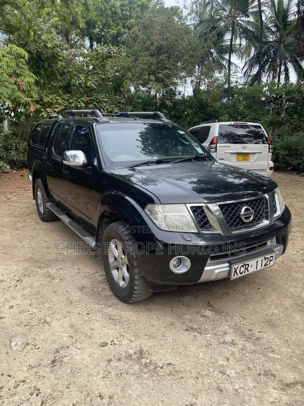 Nissan Navara 2.5 dCi Automatic 2011 Black
