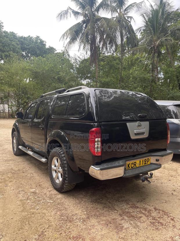 Nissan Navara 2.5 dCi Automatic 2011 Black