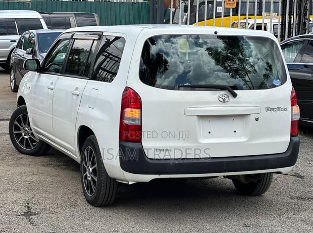 Toyota Probox 1.5 GL 4WD 2020 White