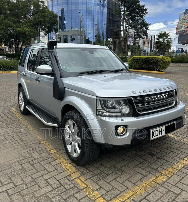 Land Rover Lr4 2015 Silver