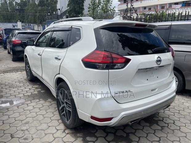 Nissan X-Trail 2.0 Petrol AWD 2019 White