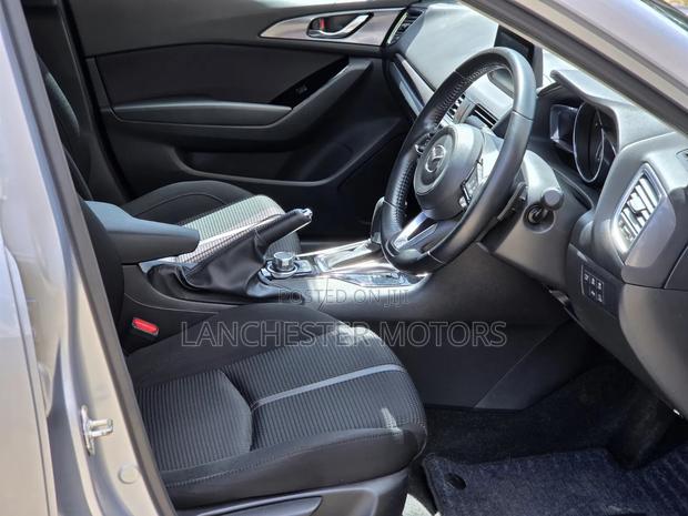 Mazda Axela 2019 Silver