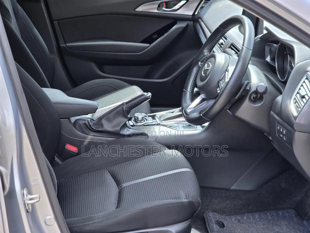 Mazda Axela 2019 Silver