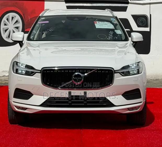 Volvo XC60 T5 R-Design AWD 2019 White