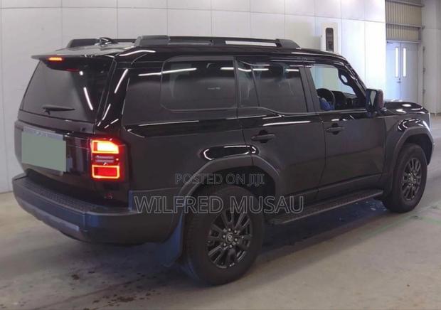 Toyota Land Cruiser Prado 2.8 2024 Black