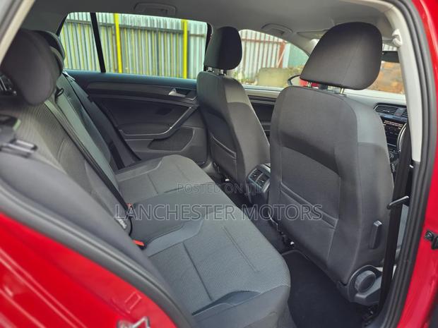 Volkswagen Golf 2018 Red