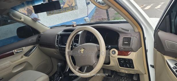 Toyota Land Cruiser Prado 2009 White