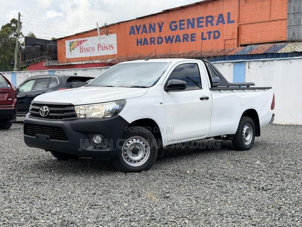 Toyota Hilux Revo Single Cab Deisel 2.4 RWD 2019 White