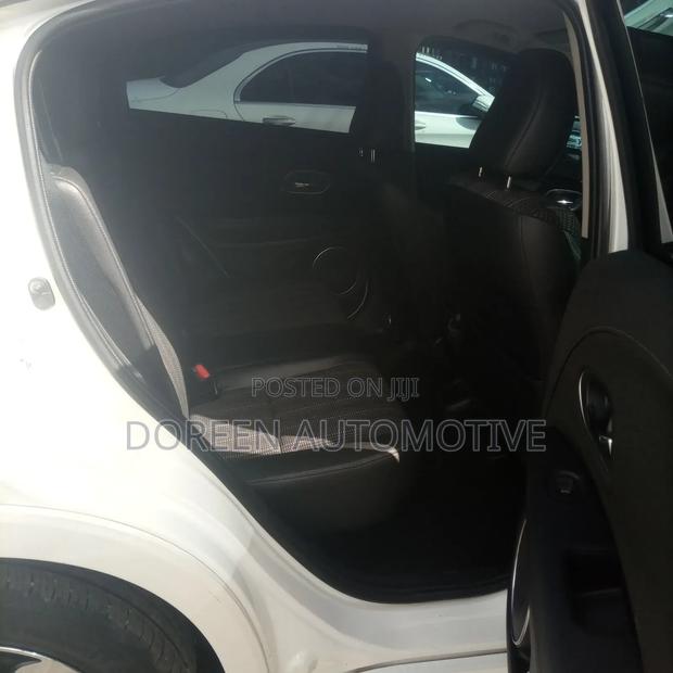 Honda Vezel 2017 White