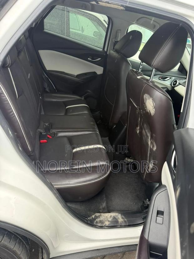 Toyota Auris 2018 Blue