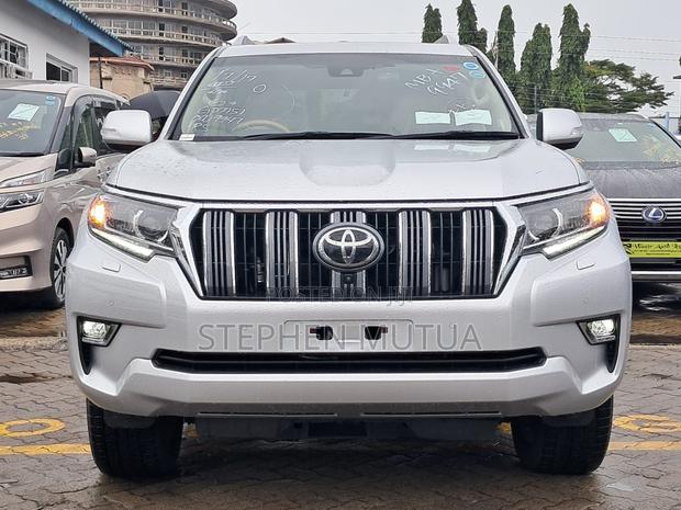 Toyota Land Cruiser Prado 2.8 2020 Silver