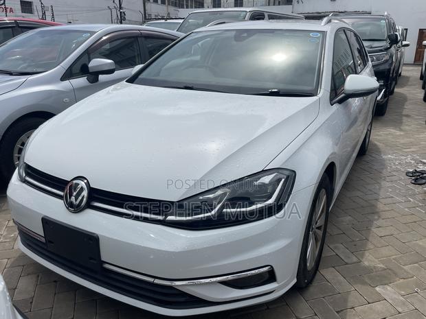 Volkswagen Golf 2019 White