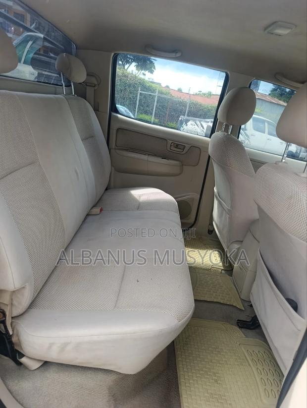 Toyota Hilux 2008 Black