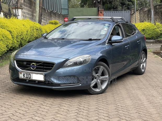 Volvo V40 2014 Blue