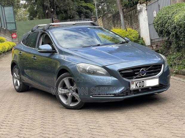 Volvo V40 2014 Blue