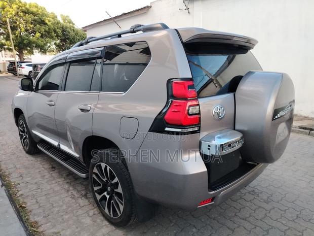 Toyota Land Cruiser Prado 2.8 2020 Brown
