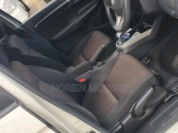 Honda Fit 2018 White