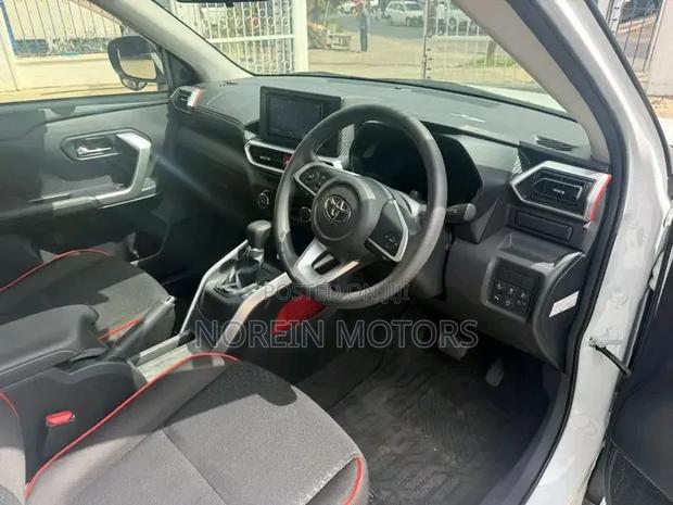 Toyota Raize 2019 White