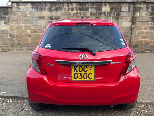 Toyota Vitz 2013 Red