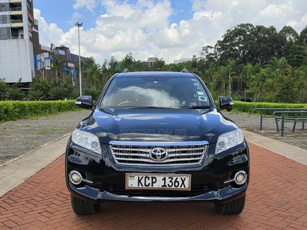 Toyota Vanguard 2010 Black