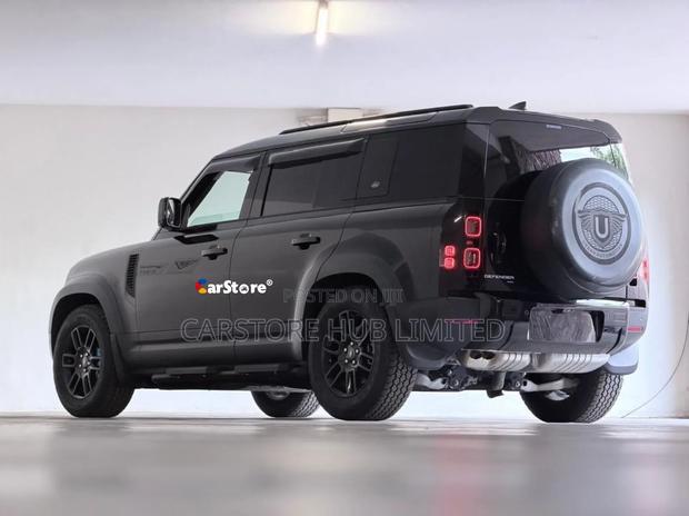 Land Rover Defender X-Dynamic SE 2021 Black