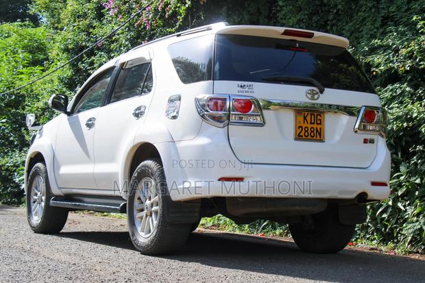 Toyota Fortuner 2015 White
