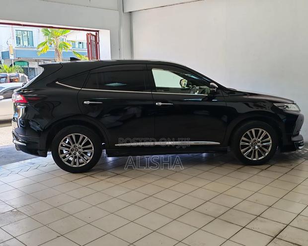 Toyota Harrier 2019 Black