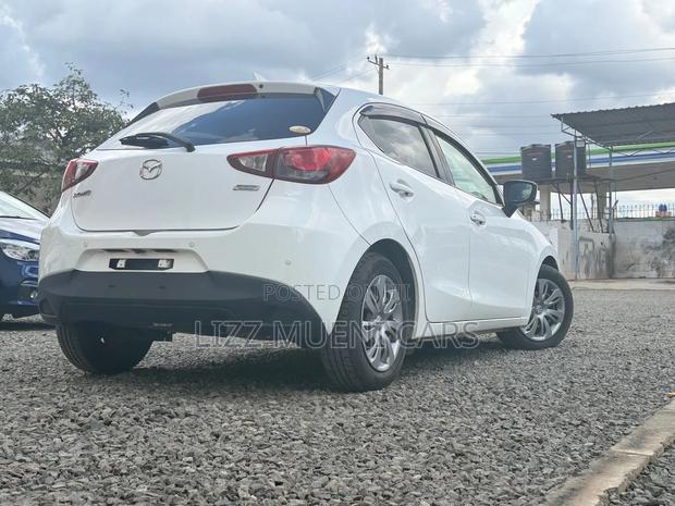 Mazda Demio 2018 White