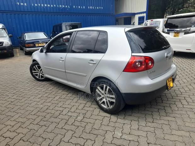 Volkswagen Golf 1.6 FSi Trendline Automatic 2007 Silver
