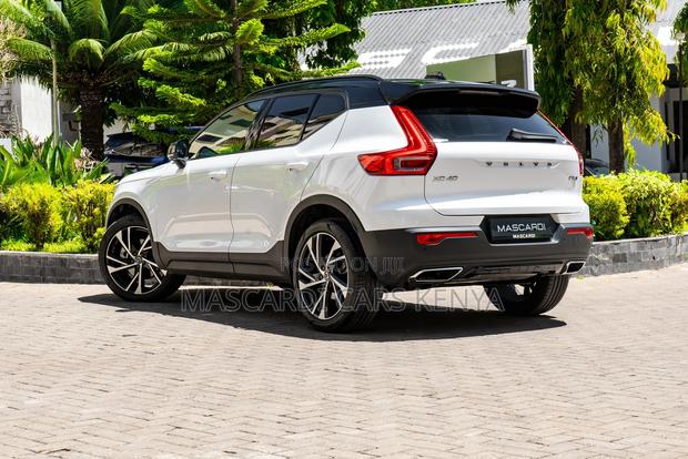 Volvo XC40 T5 Petrol AWD 2018 White