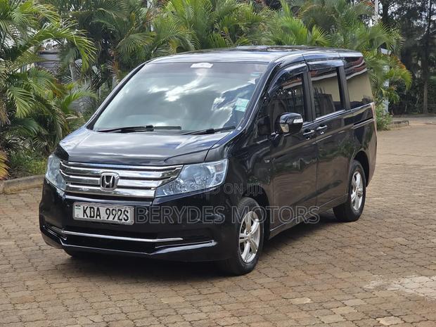Honda Stepwgn 2013 Black