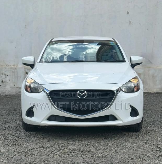 Mazda Demio 2019 White