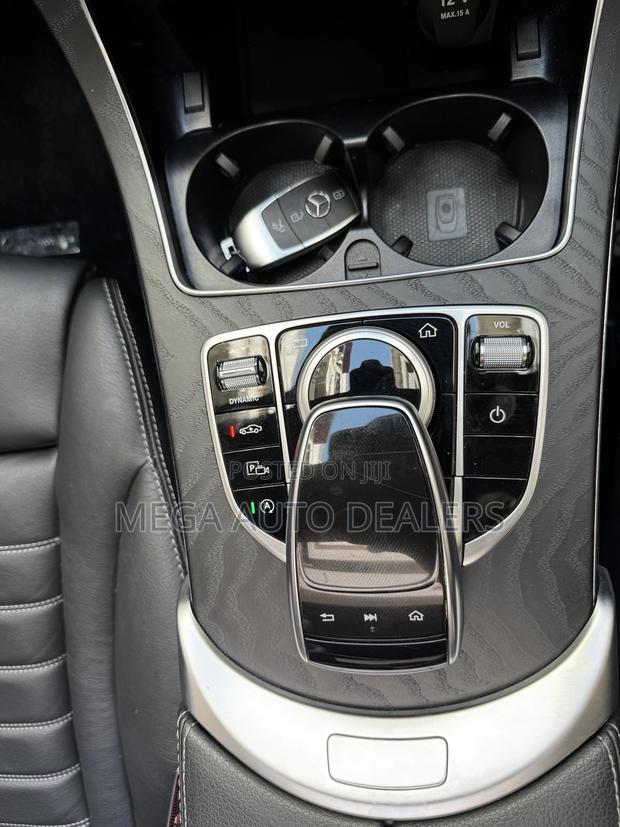 Mercedes-Benz C200 2019 Black