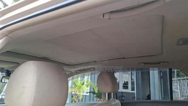 Toyota Harrier 2.4 2011 Gold