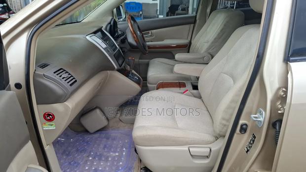 Toyota Harrier 2.4 2011 Gold
