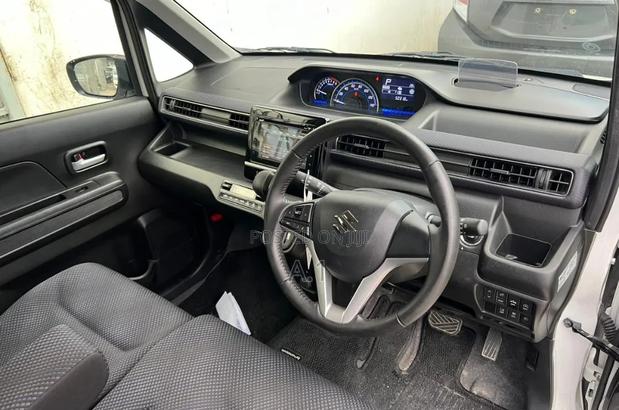 Suzuki Wagon R 660 Hybrid FWD 2018 Off white