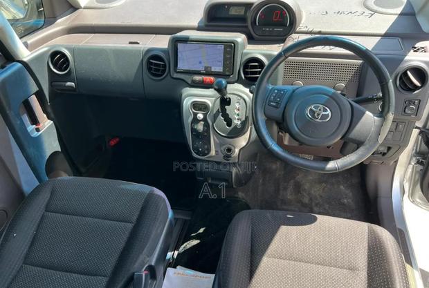 Toyota Spade 1.5 2019 Silver