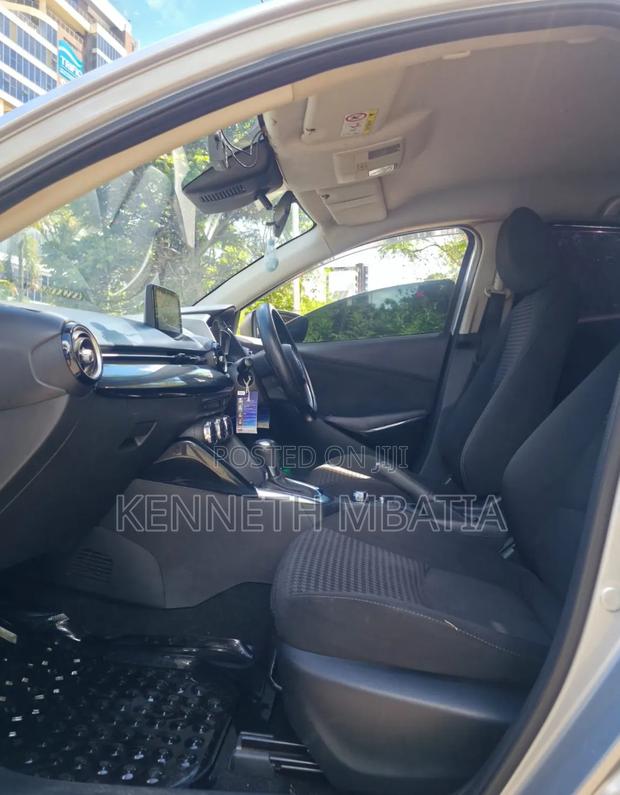 Mazda Demio 2017 Silver