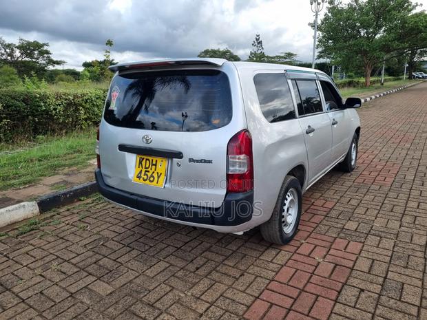 Toyota Probox 2014 Silver