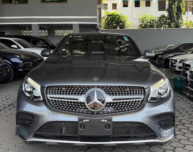 Mercedes-Benz GLC-Class 2019 Gray