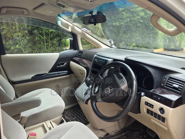 Toyota Alphard 2014 White