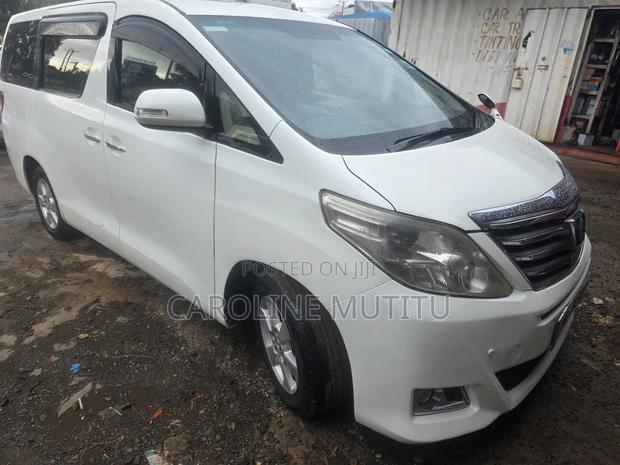 Toyota Alphard 2014 White