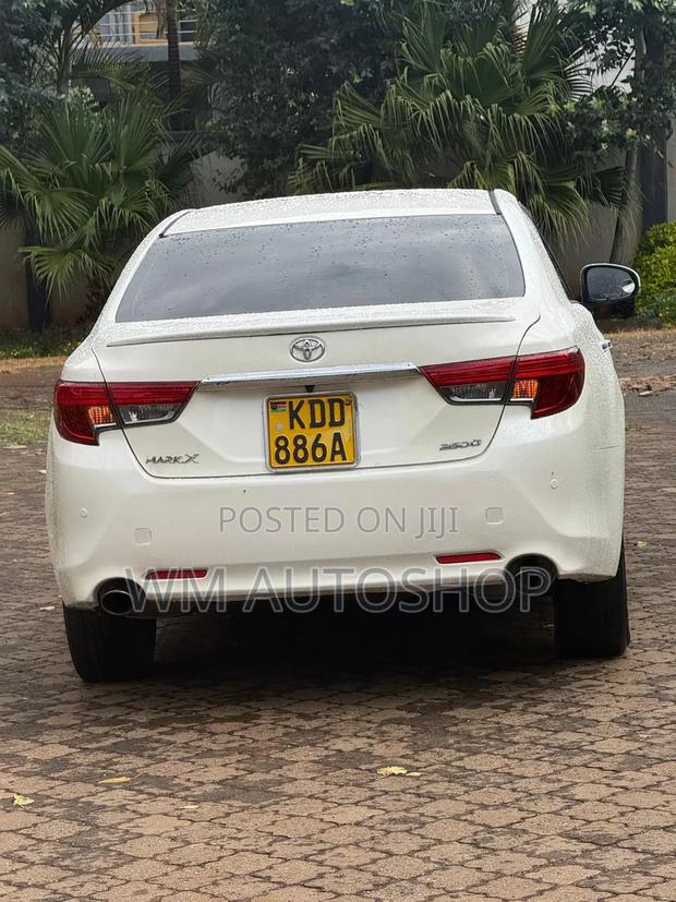 Toyota Mark X 2.5 RWD 2014 White