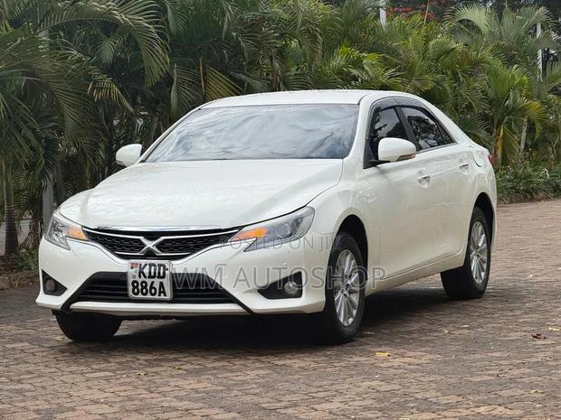 Toyota Mark X 2.5 RWD 2014 White