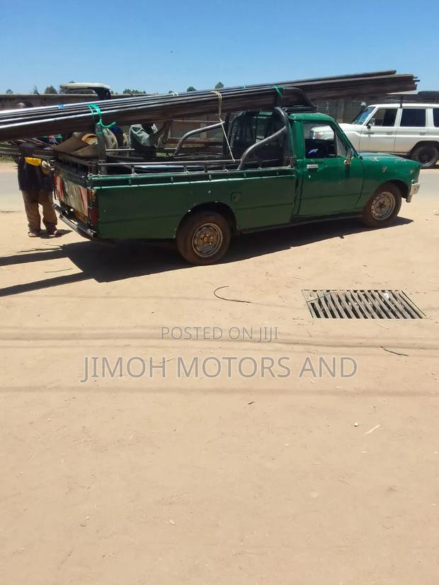 Toyota Hilux 1993 Green