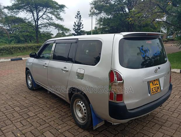 Toyota Succeed 2013 Silver