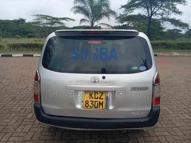 Toyota Succeed 2013 Silver